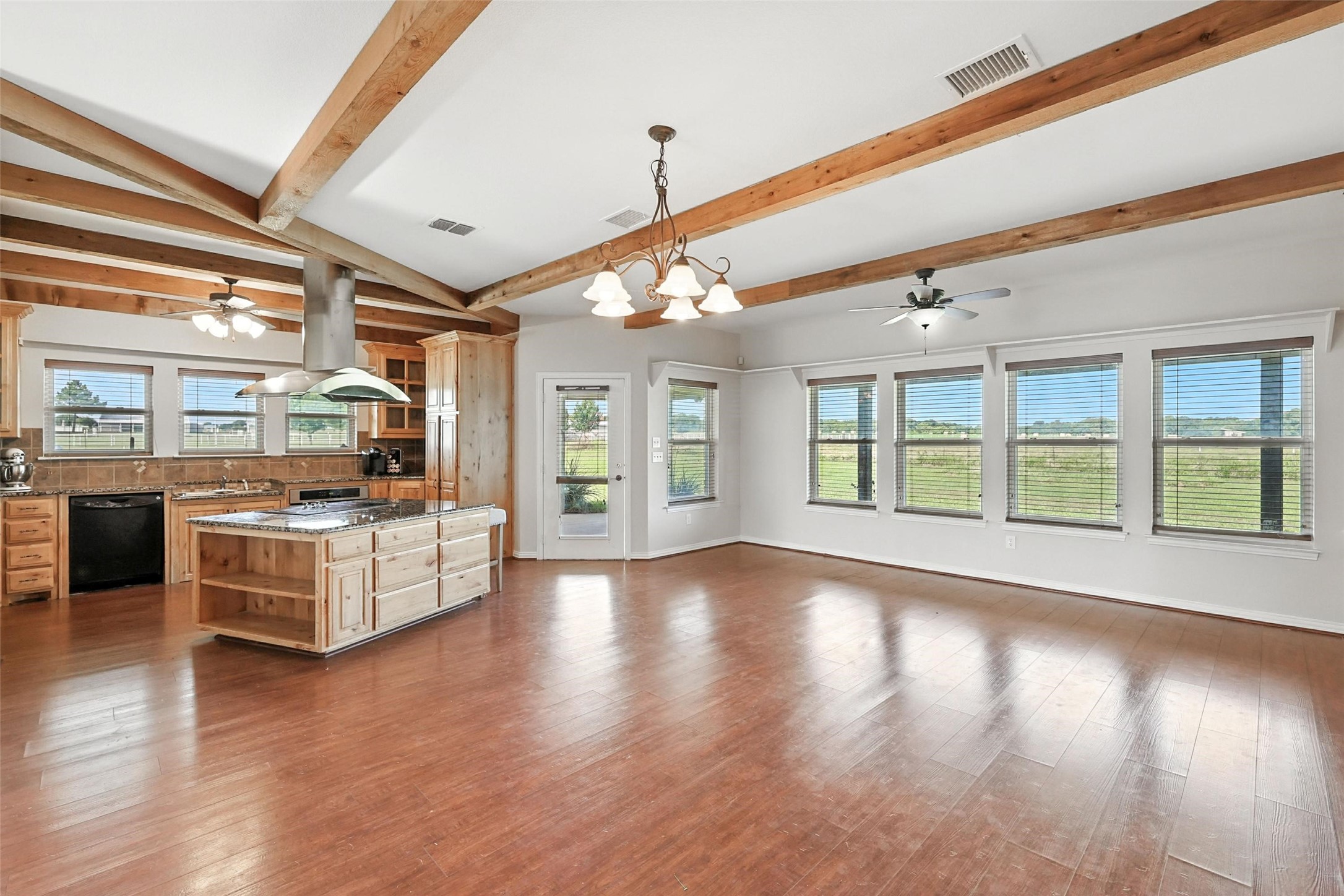 6807 Sam Bass Road Sanger TX 76266