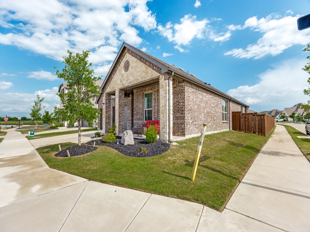 1109 Beach Boulevard Sherman TX 75090