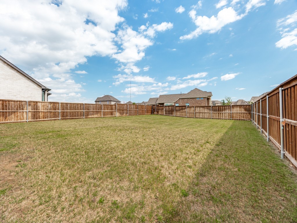 1109 Beach Boulevard Sherman TX 75090