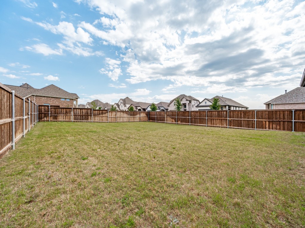 1109 Beach Boulevard Sherman TX 75090