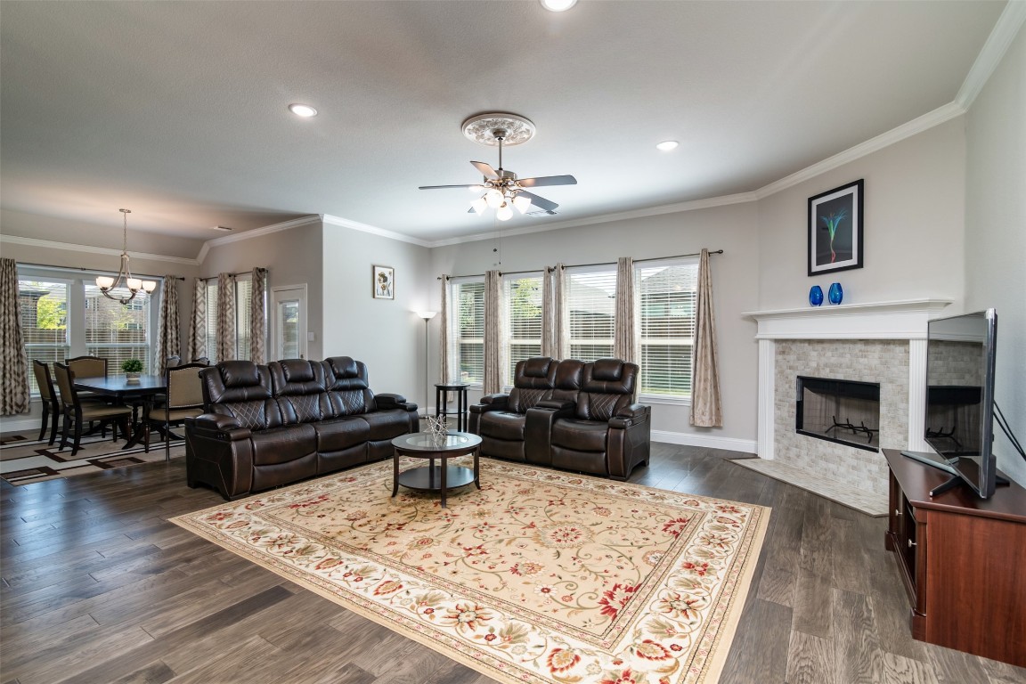 1505 Reagan Avenue Waxahachie TX 75165