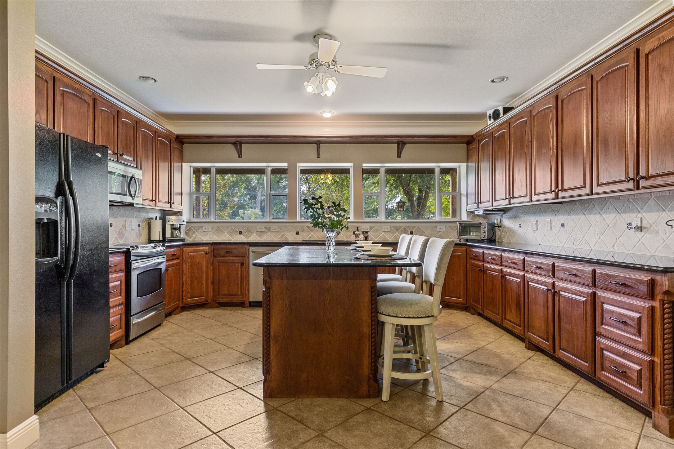 3924 Cross Timber Road Burleson TX 76028