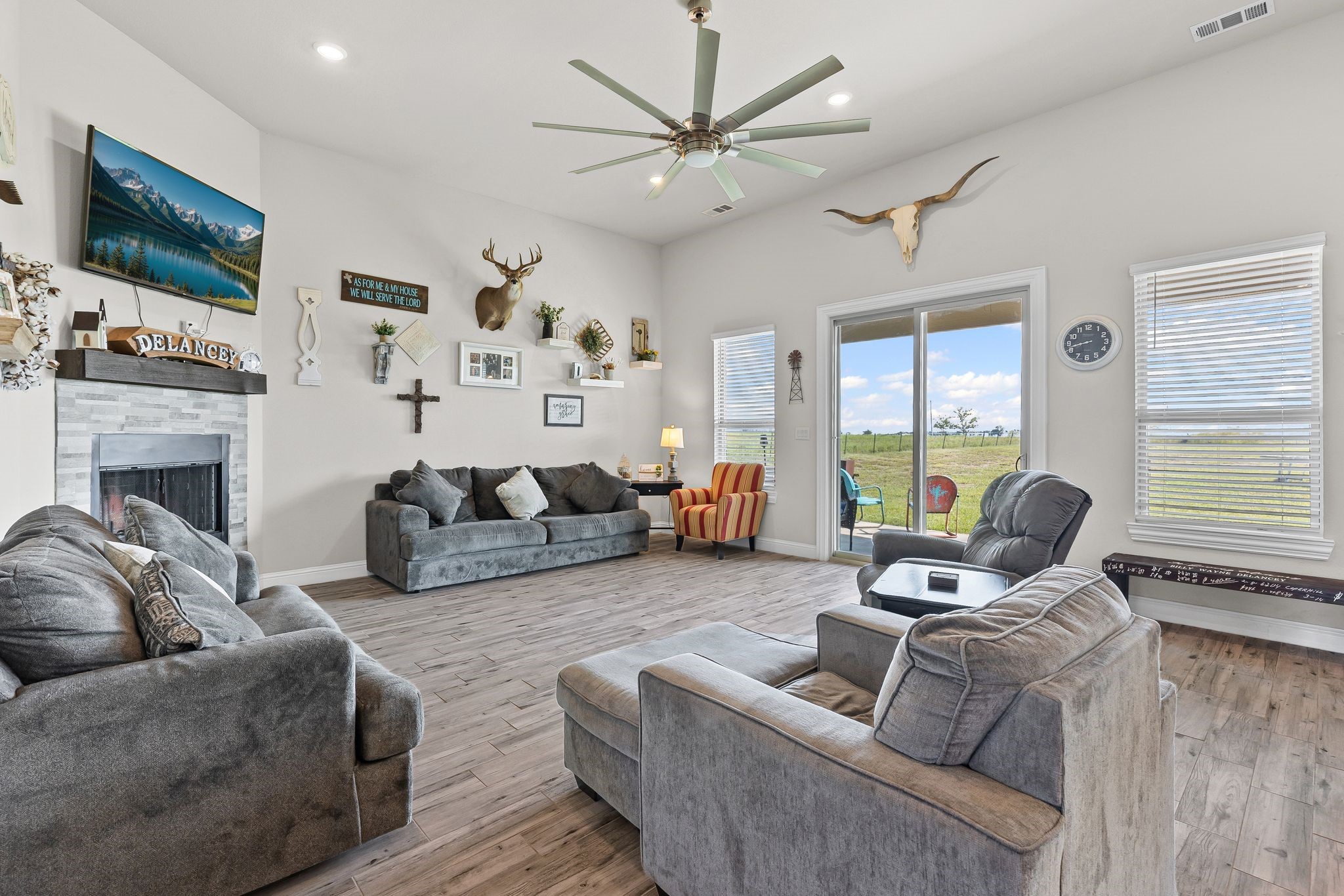 1094 County Road 4850 Leonard TX 75452