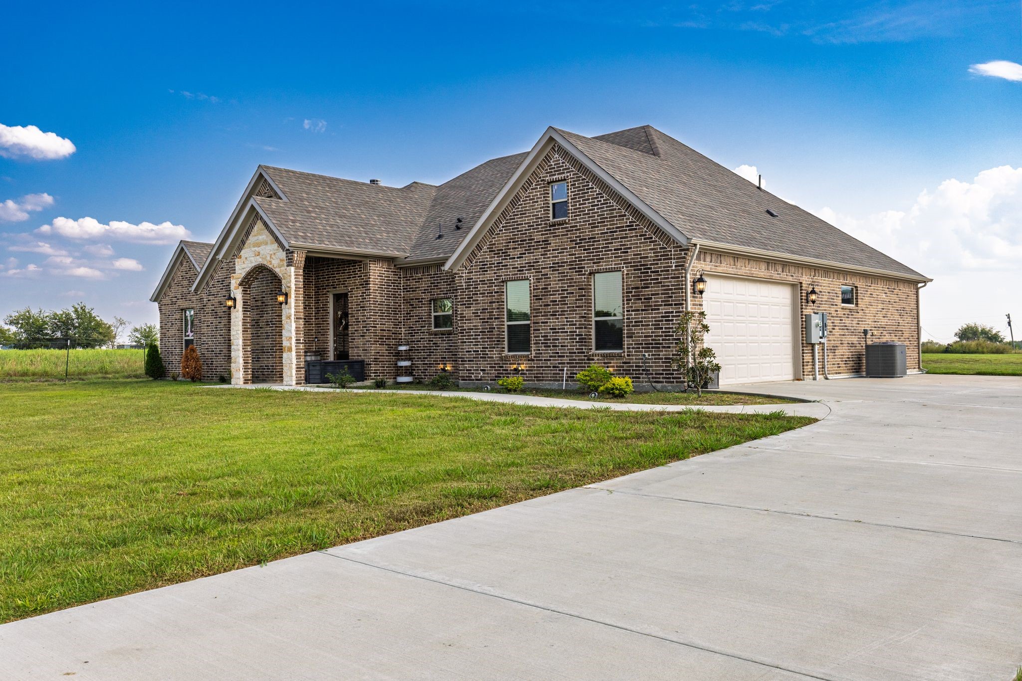 1094 County Road 4850 Leonard TX 75452