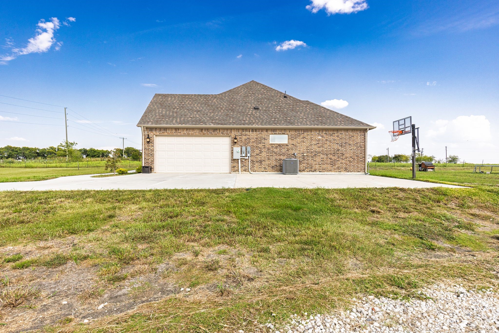 1094 County Road 4850 Leonard TX 75452