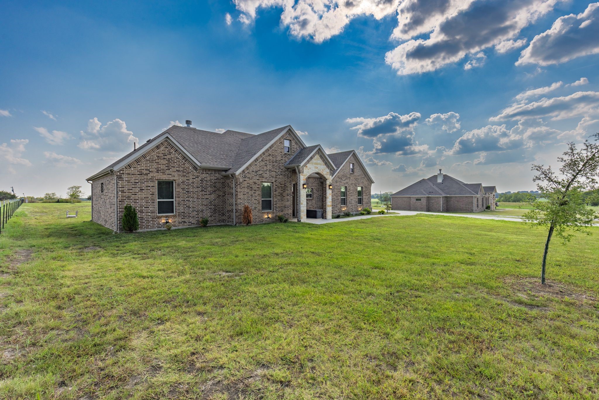 1094 County Road 4850 Leonard TX 75452