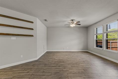 613 Heartland Drive Glenn Heights TX 75154