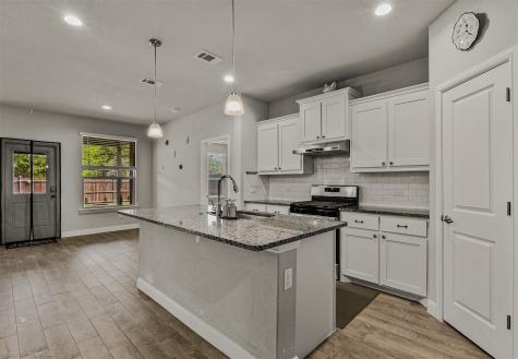 613 Heartland Drive Glenn Heights TX 75154