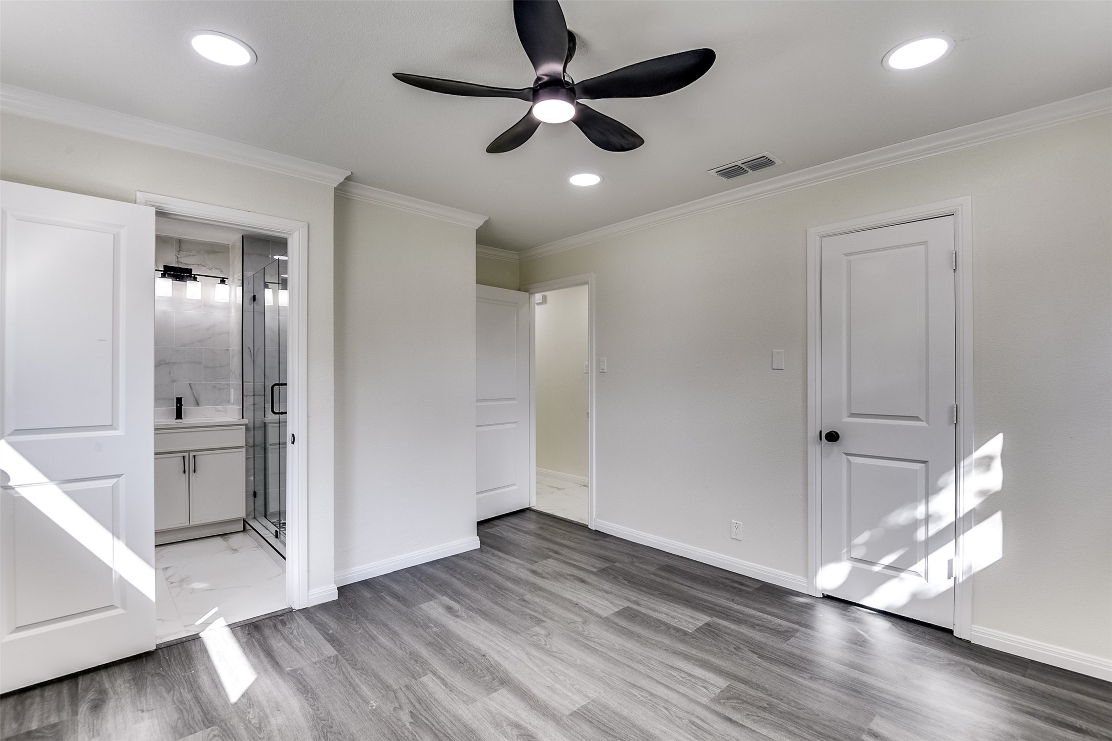 258 Somerset Terrace Bedford TX 76022