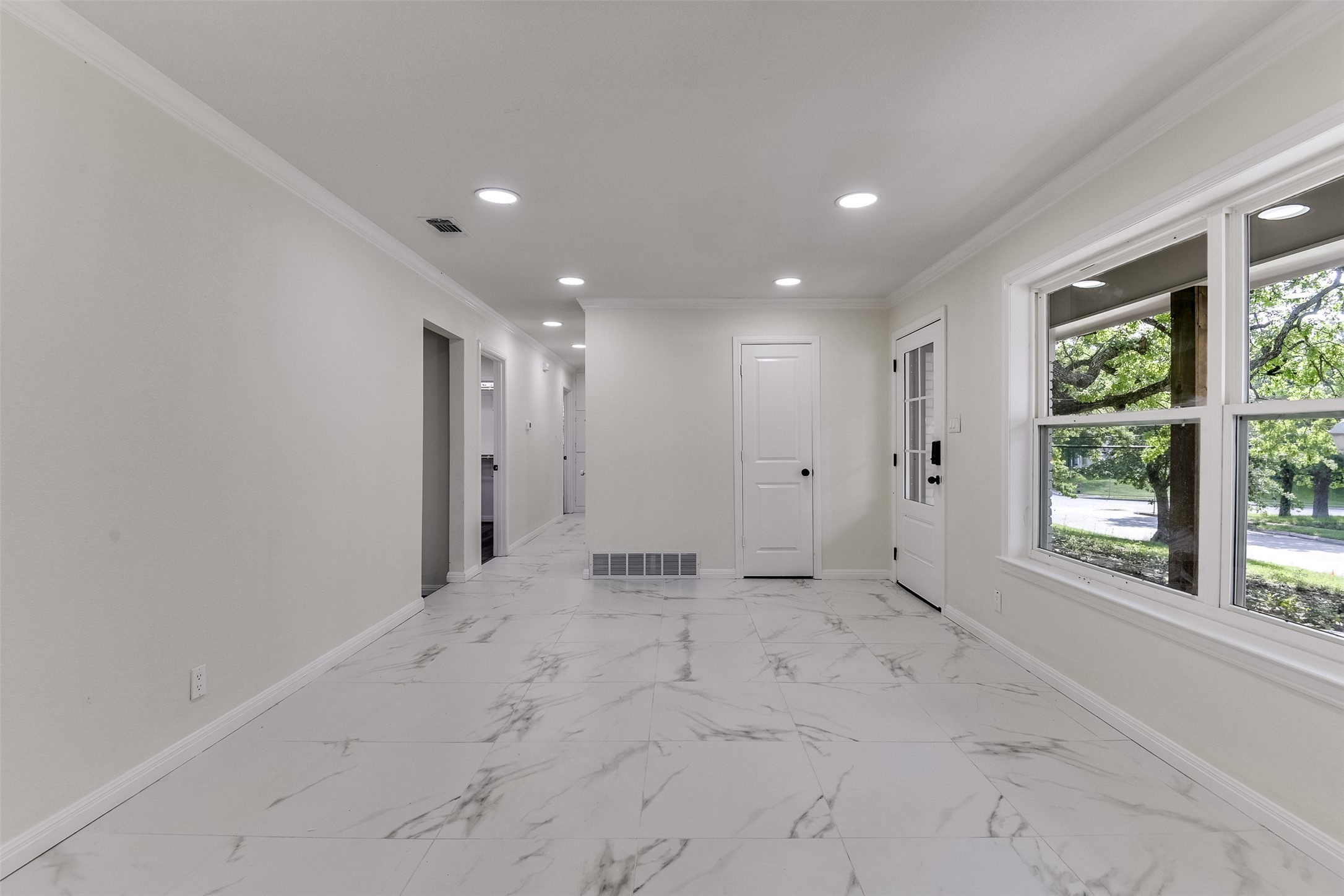 258 Somerset Terrace Bedford TX 76022