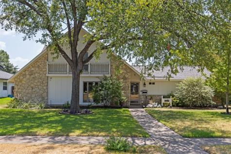 3764 Crown Shore Drive Dallas TX 75244