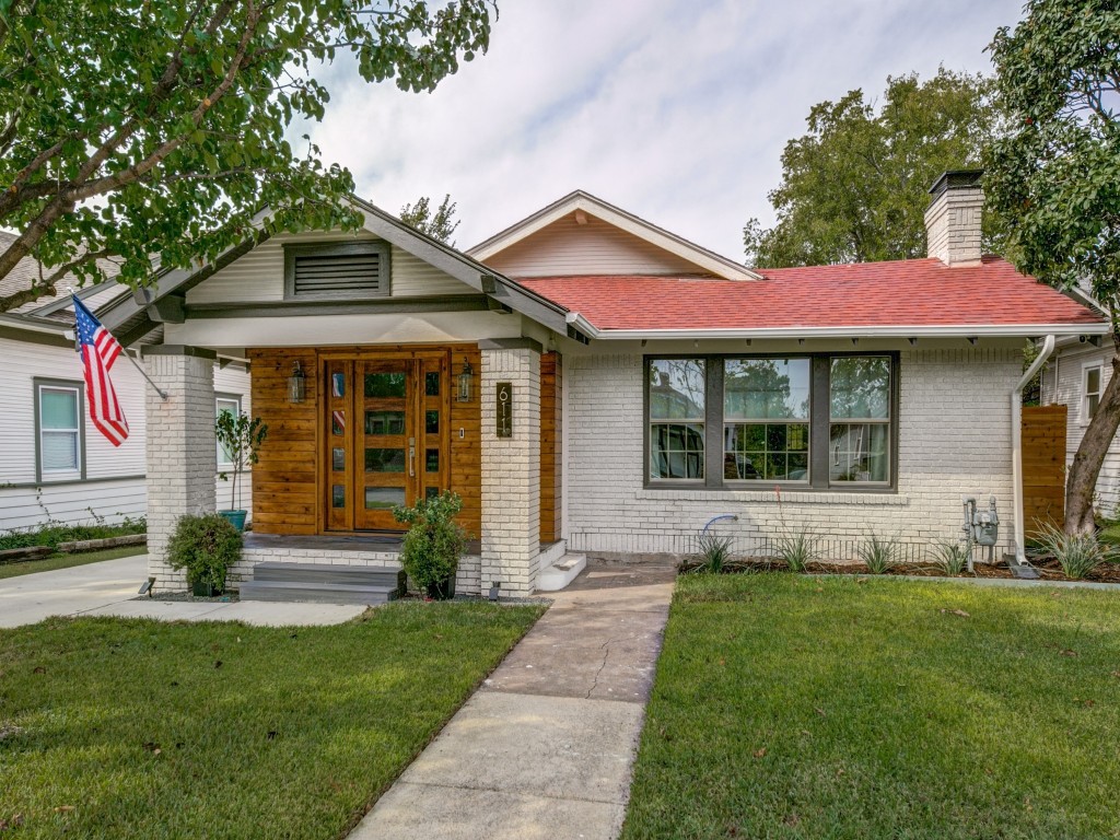 611 S Brighton Avenue Dallas TX 75208