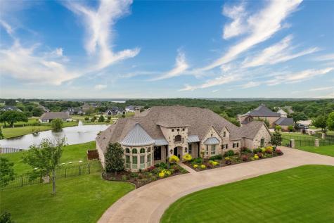 1450 Waterstone Cross Roads TX 76227