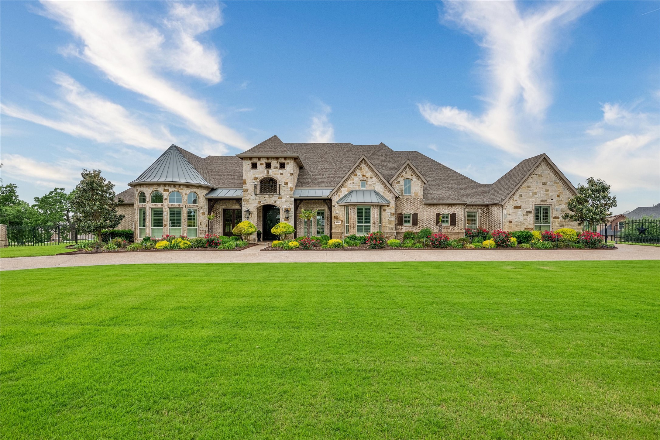 1450 Waterstone Cross Roads TX 76227