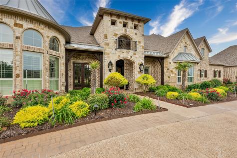 1450 Waterstone Cross Roads TX 76227