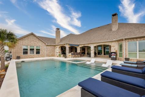 1450 Waterstone Cross Roads TX 76227