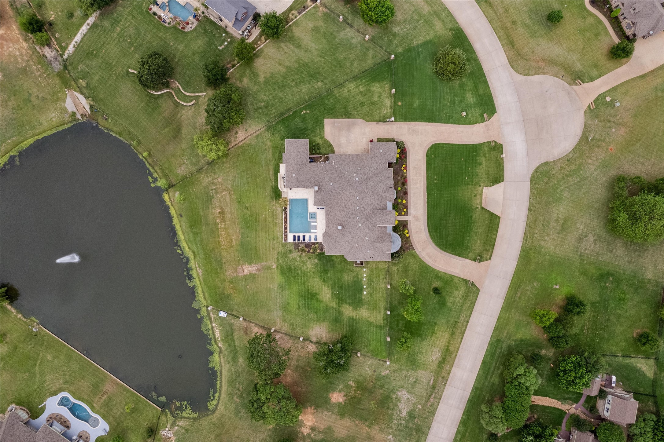 1450 Waterstone Cross Roads TX 76227