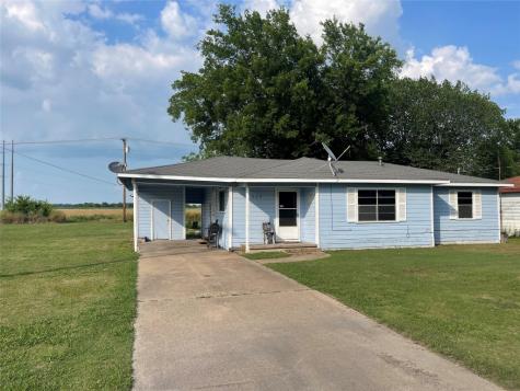808 N Goodman Avenue Kerens TX 75144