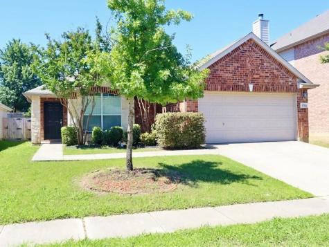 1734 Duck Cove Drive Aubrey TX 76227