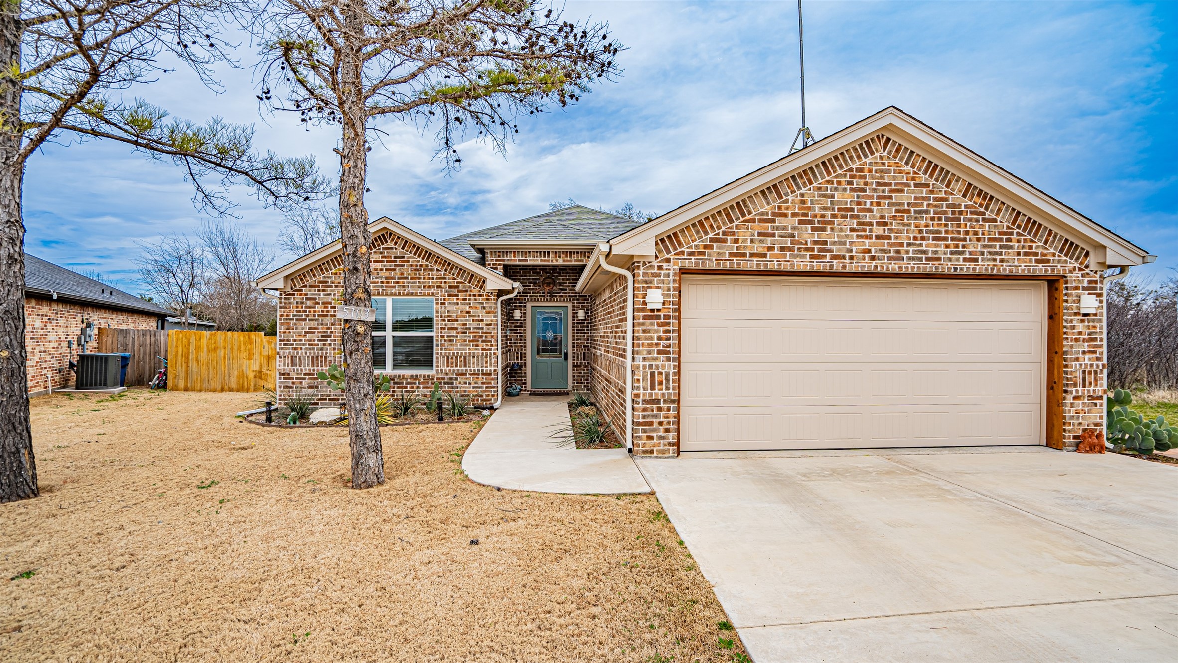 5103 Uvalde Court Granbury TX 76048