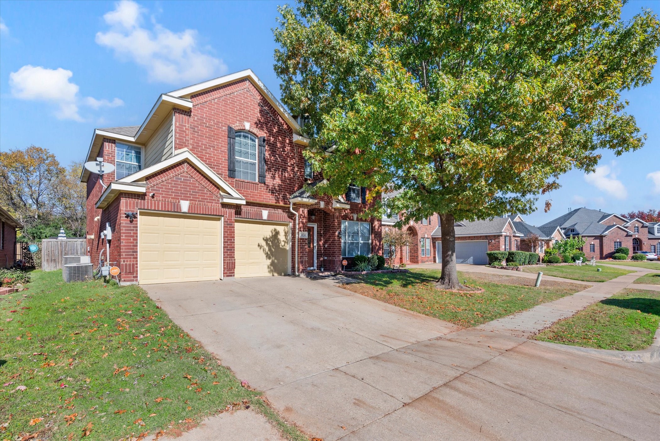 424 Persimmon Drive Grand Prairie TX 75052