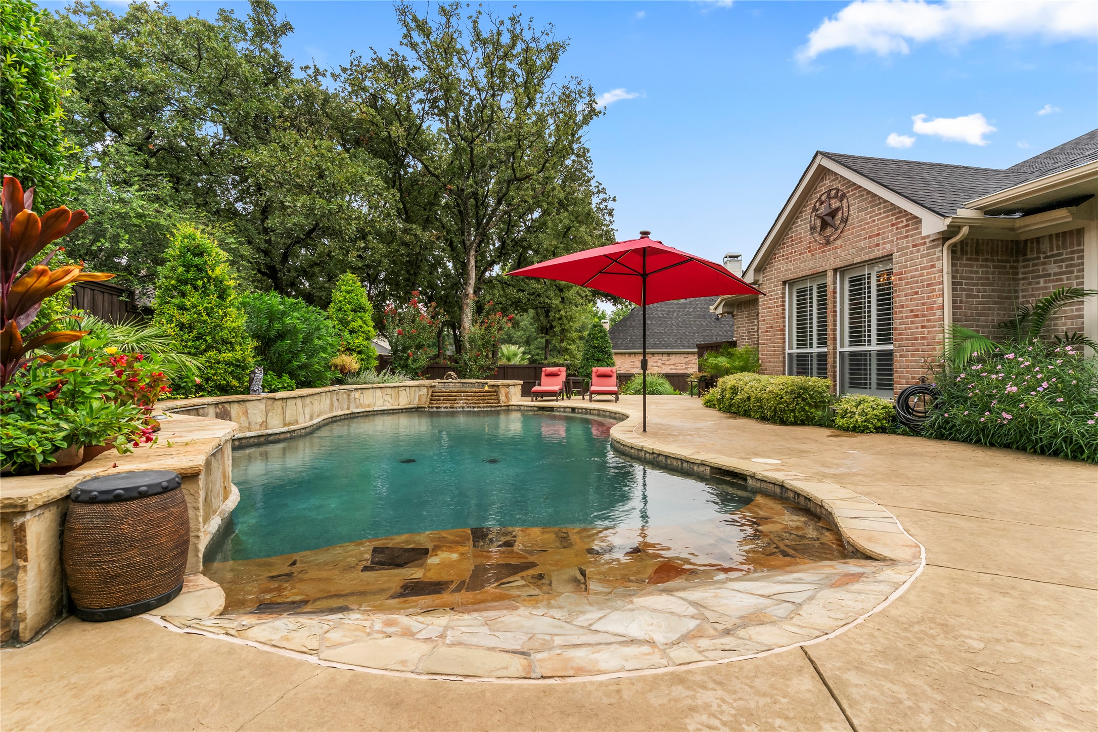 1909 Whitehall Drive Corinth TX 76210