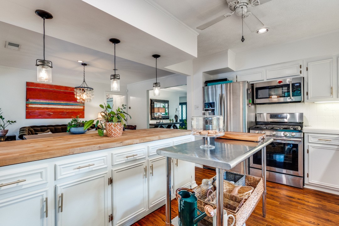 5305 Nakoma Dallas TX 75209