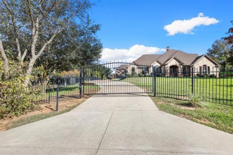 137 Wood Dale Drive Burleson TX 76028