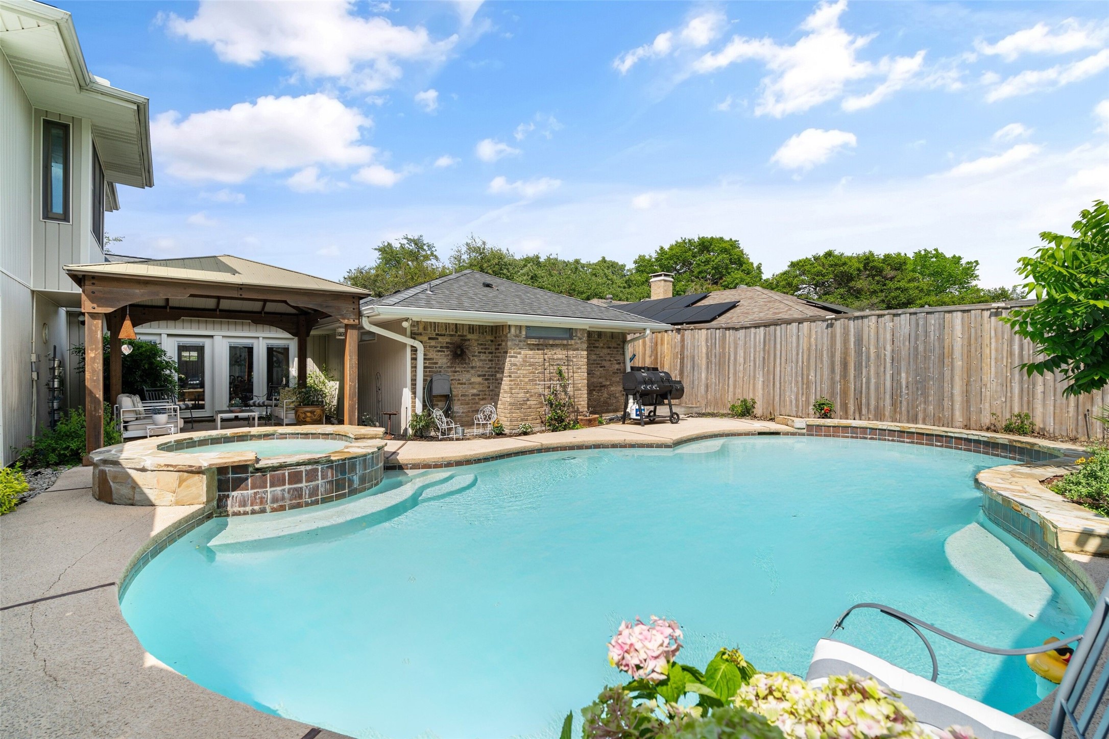 510 Sheffield Drive Richardson TX 75081