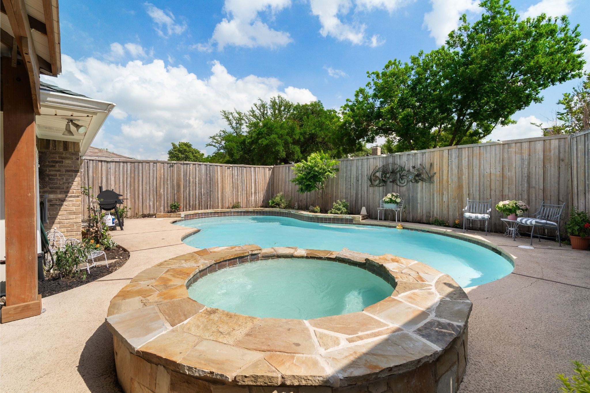 510 Sheffield Drive Richardson TX 75081