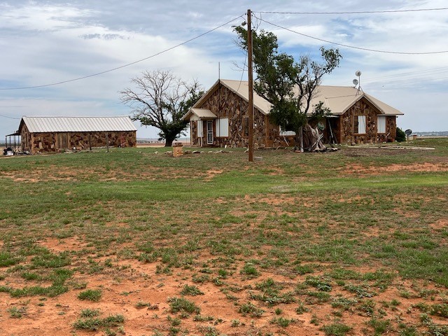 758 County Road 317 Rotan TX 79546