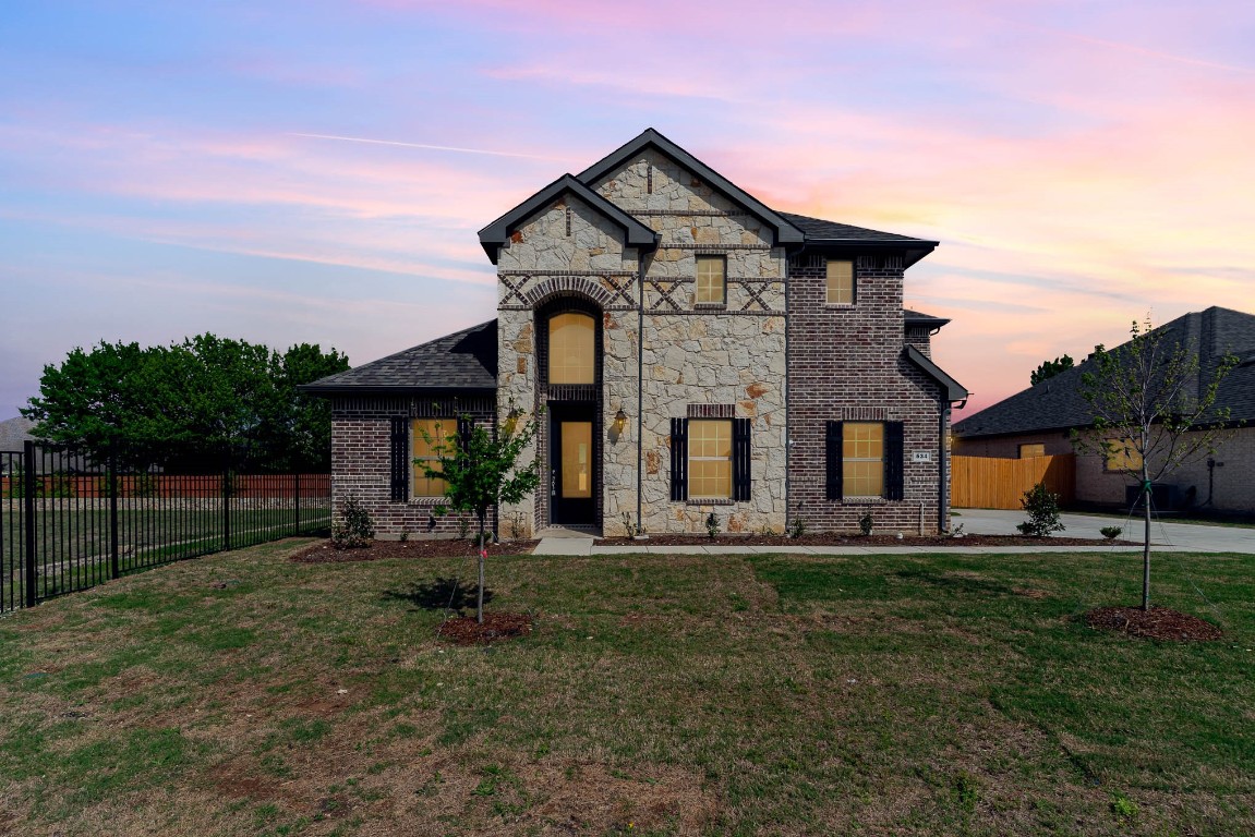 534 Clifton Court Midlothian TX 76065