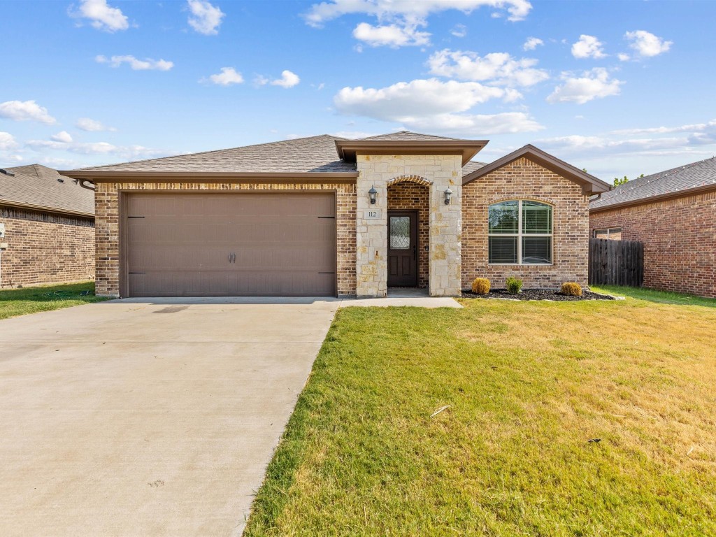 112 Hilltop Avenue Godley TX 76044