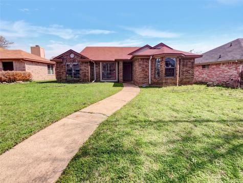 4102 Cochise Drive Balch Springs TX 75180