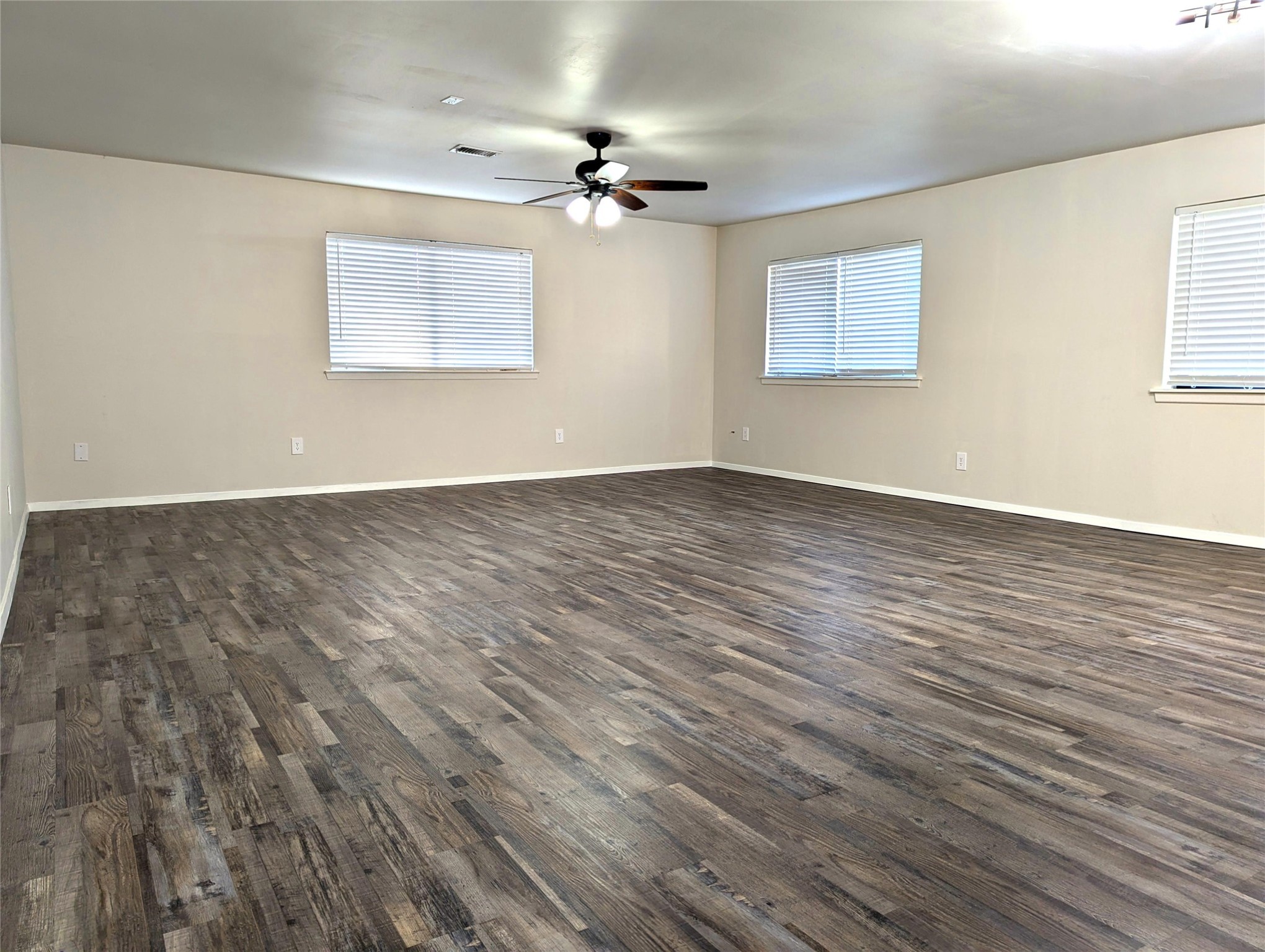 142 Price Drive Lewisville TX 75067