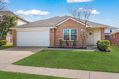 8136 Fleetwing Trail Fort Worth TX 76131