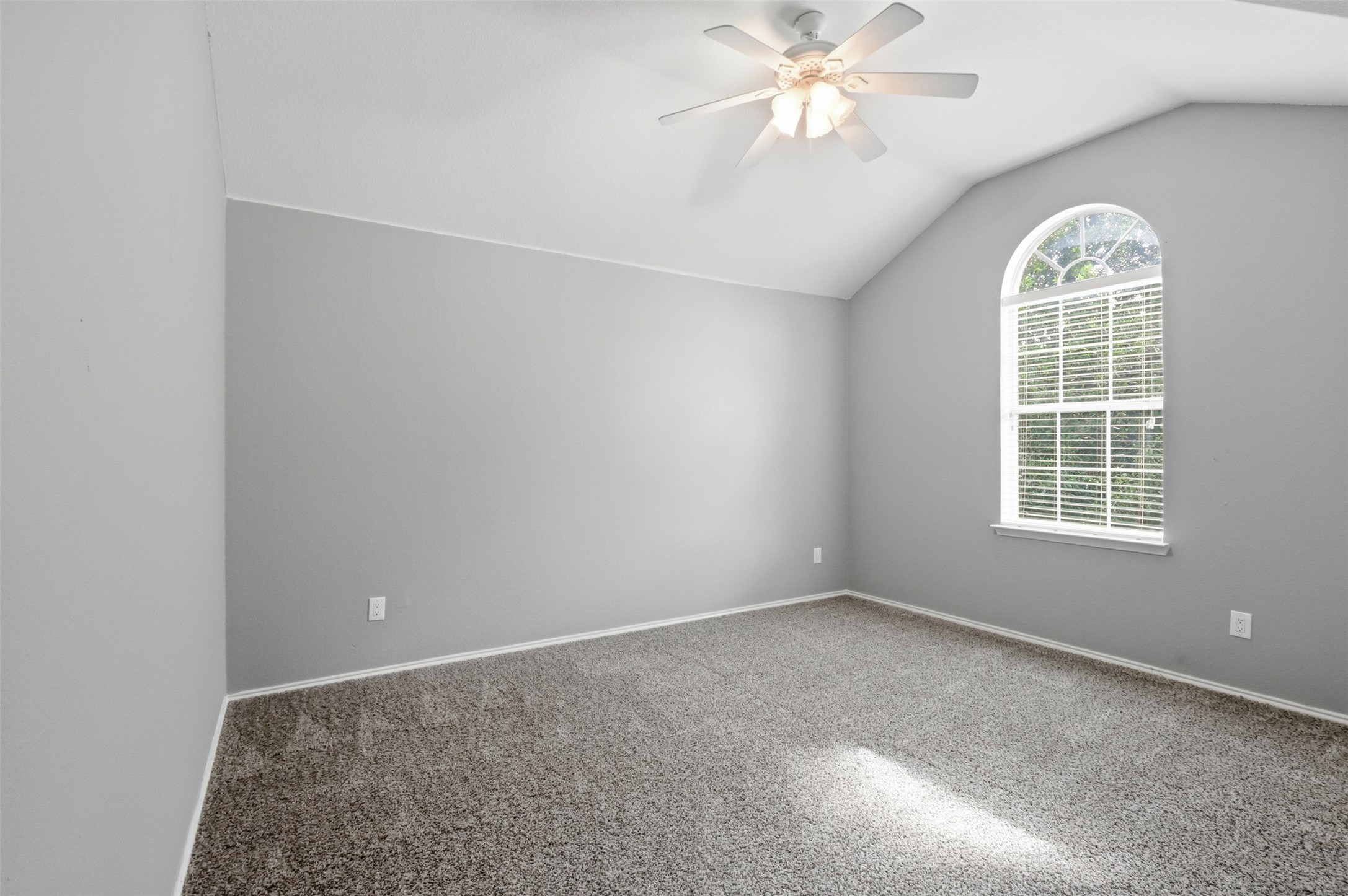 12521 Patnoe Drive Fort Worth TX 76028