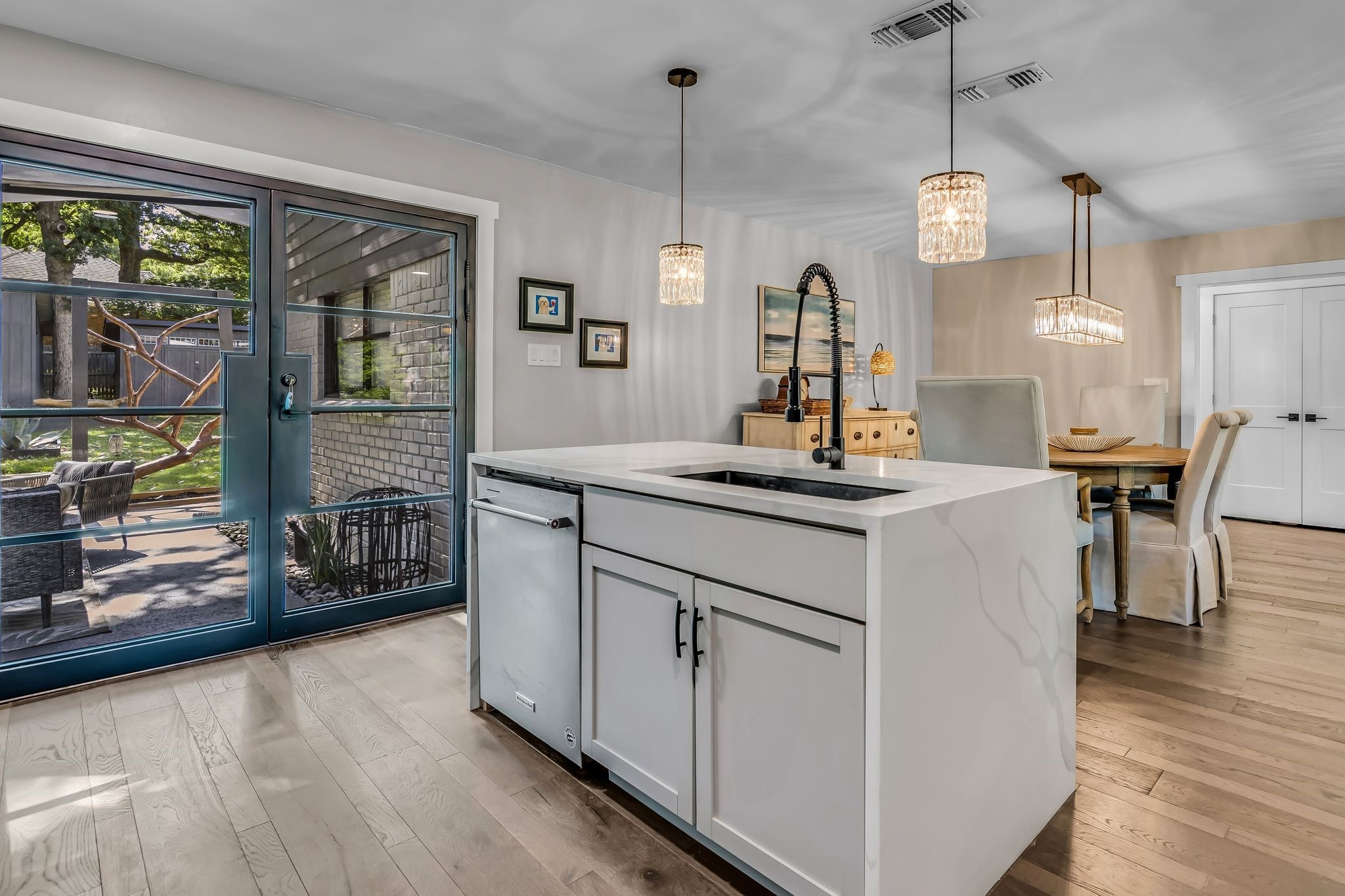 3449 Wt Parr Road W Grapevine TX 76051