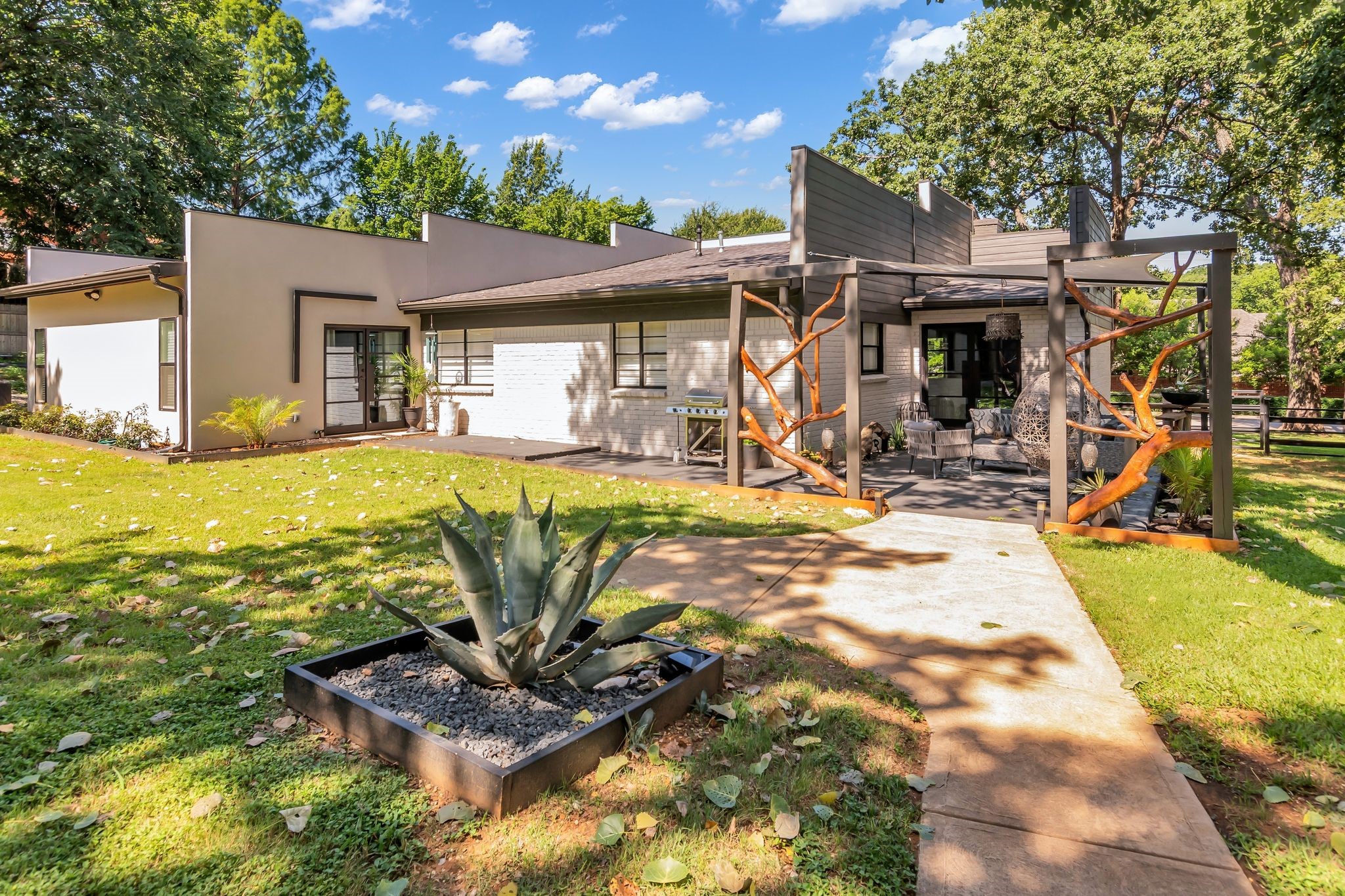 3449 Wt Parr Road W Grapevine TX 76051