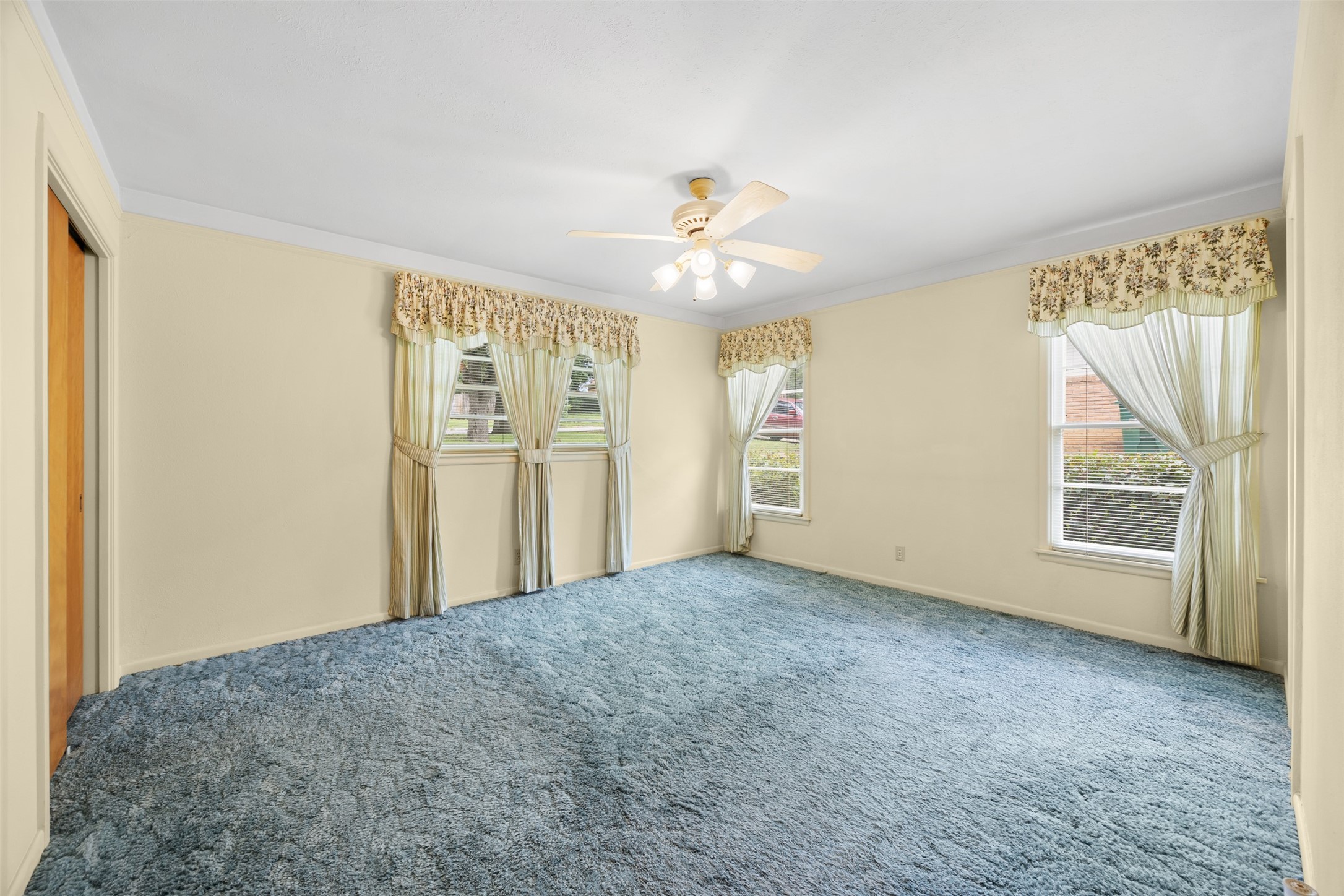 1512 Weiler Boulevard Fort Worth TX 76112