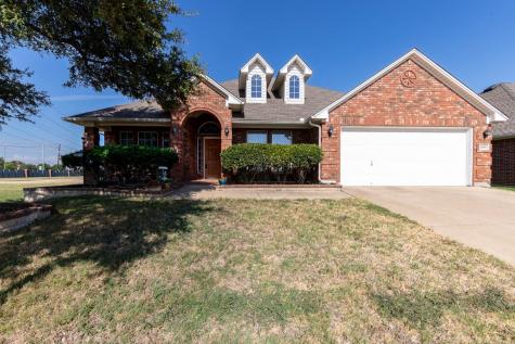 4689 Prairie Lane Grand Prairie TX 75052