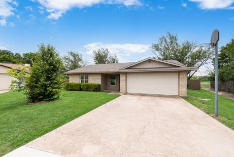 207 N Edgefield Road Waxahachie TX 75165