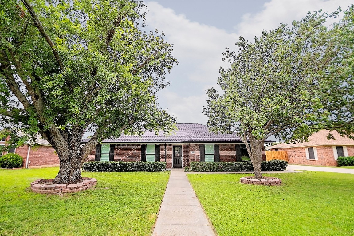 1206 N Saint James Circle Pilot Point TX 76258