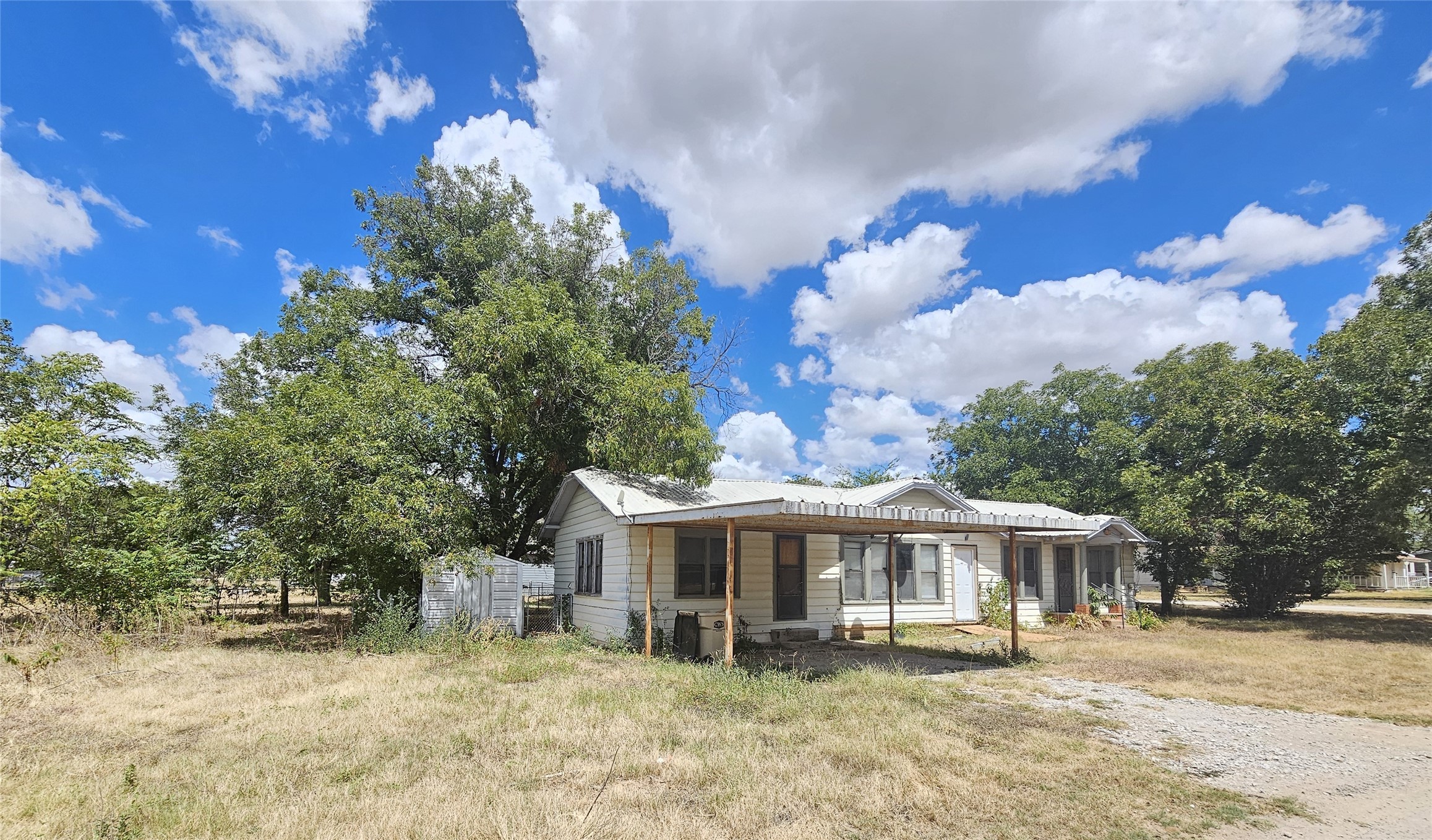 216 E Pecan Street Bangs TX 76823