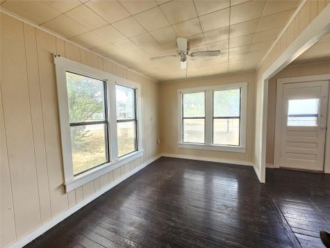 216 E Pecan Street Bangs TX 76823
