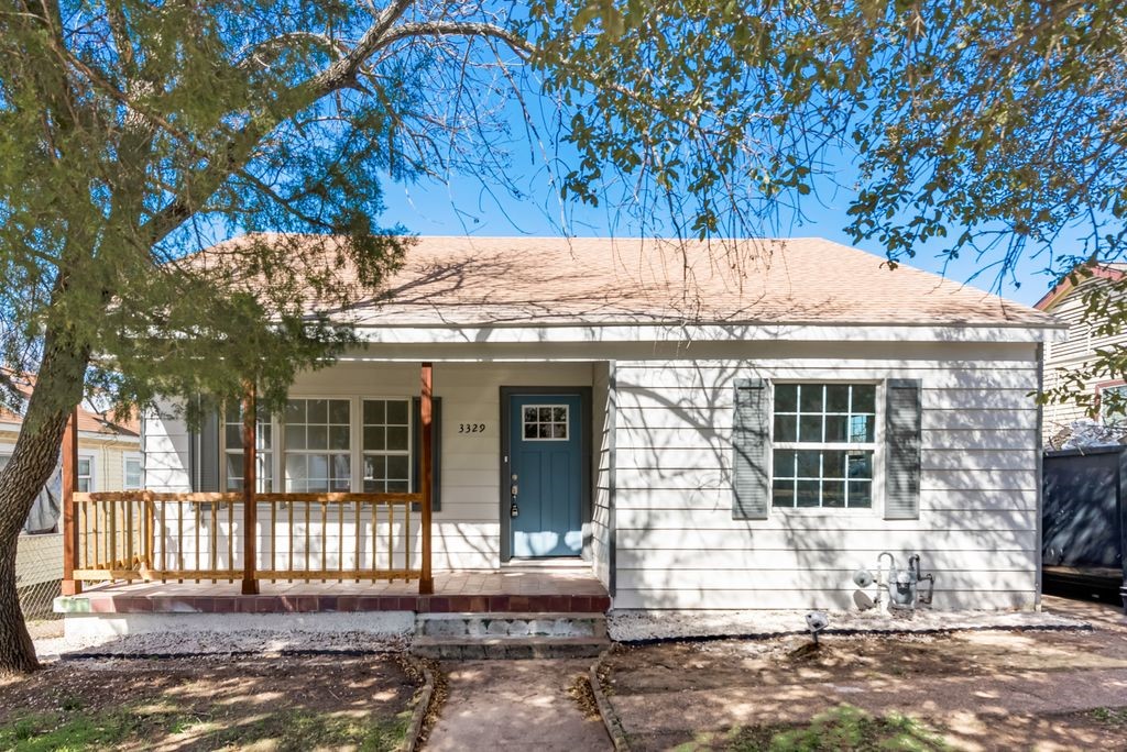 3329 Thibet Street Dallas TX 75211