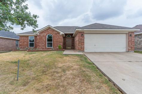 7028 Snowy Owl Street Arlington TX 76002