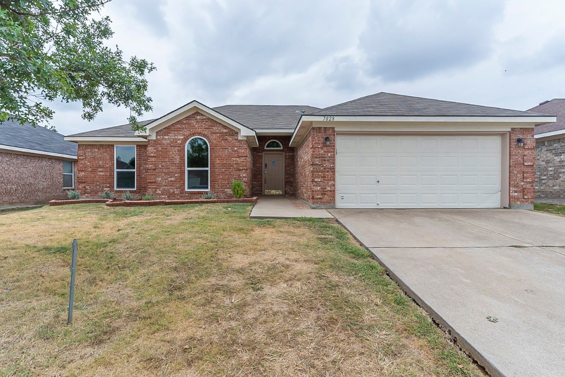 7028 Snowy Owl Street Arlington TX 76002