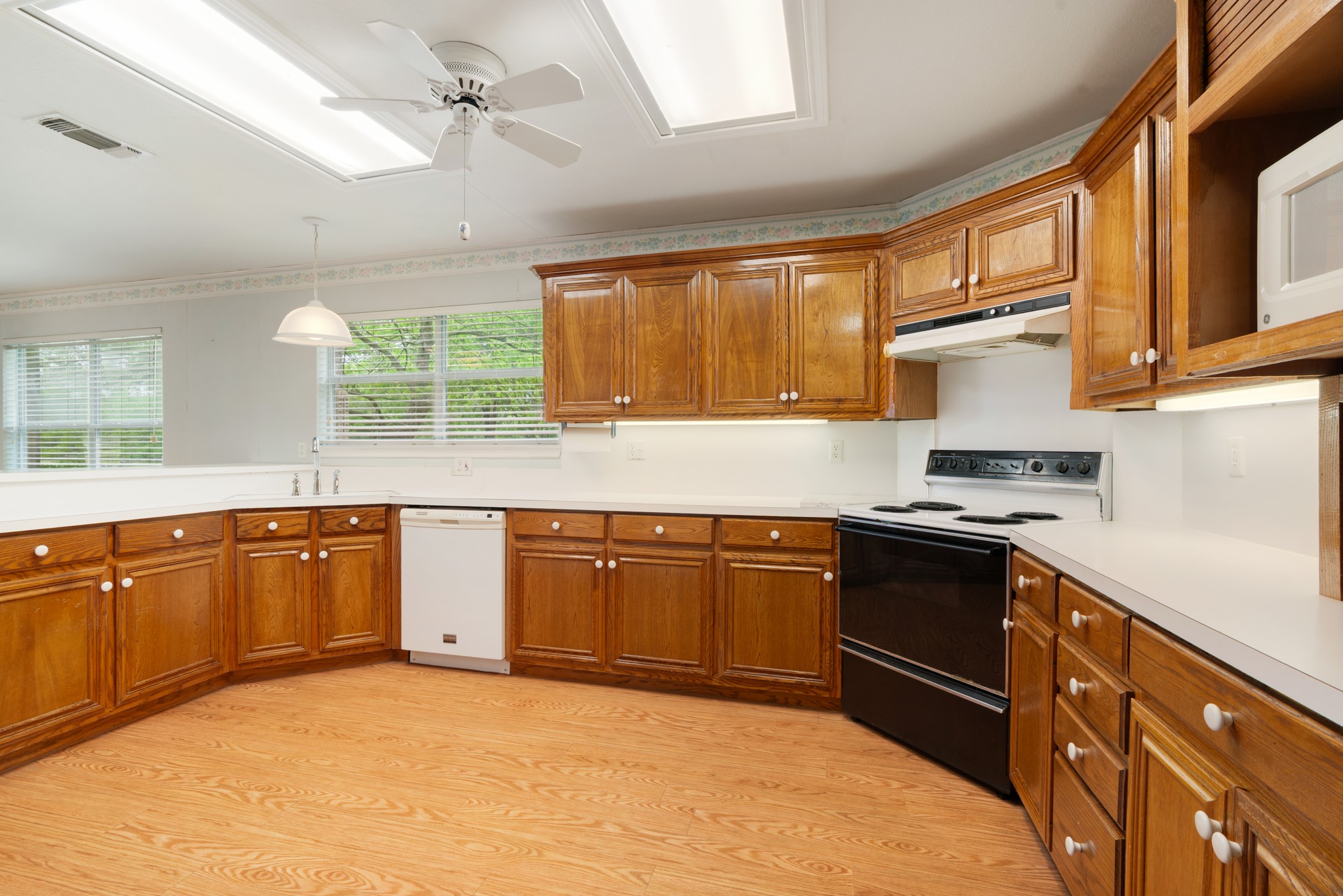 7757 Farm Road 137 Paris TX 75460