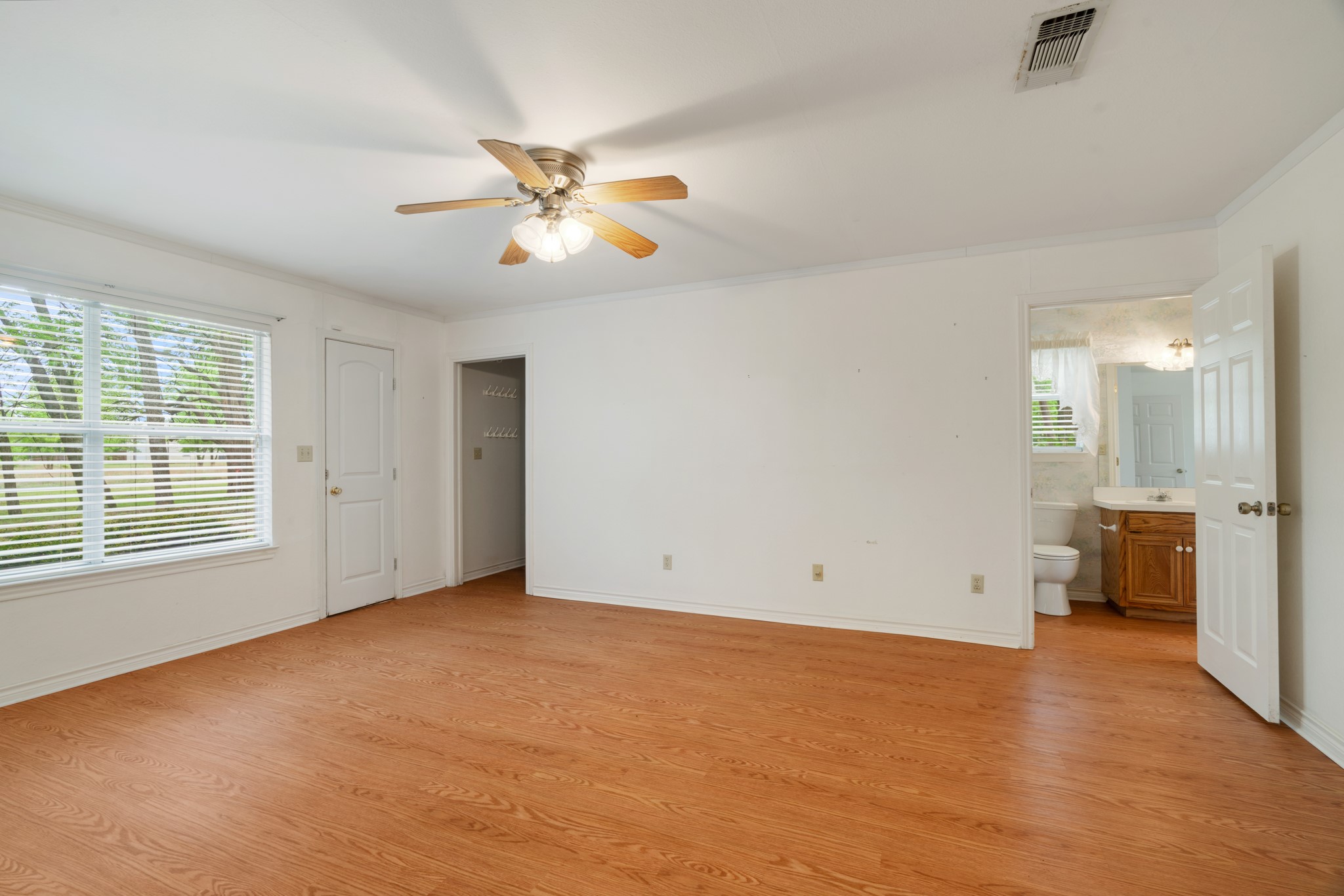 7757 Farm Road 137 Paris TX 75460